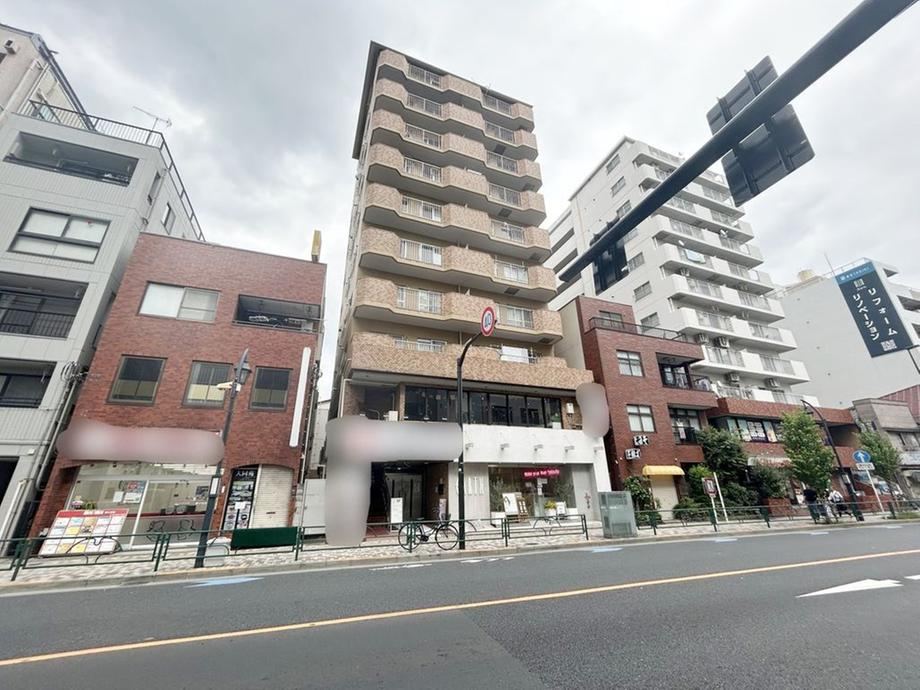 2DK apartment in Katsushika Ward, Tokyo - Photo 1