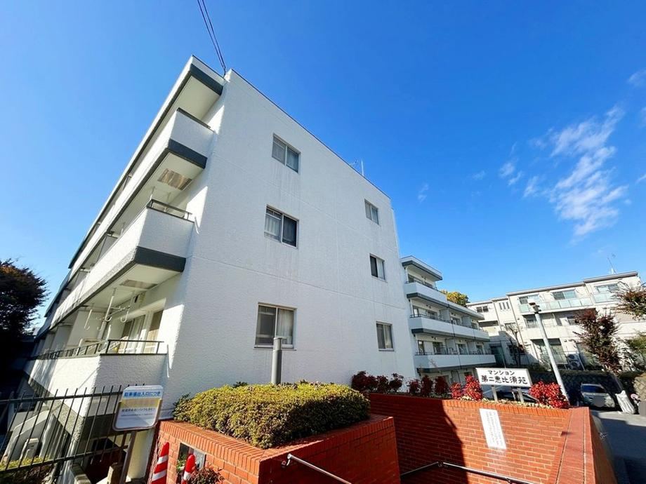3LDK apartment in Meguro Ward, Tokyo - Photo 1