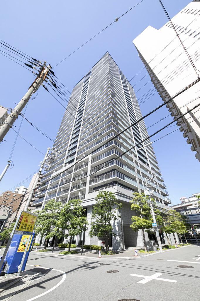 3LDK apartment in Chuo Ward, Kobe, Hyogo - Photo 1