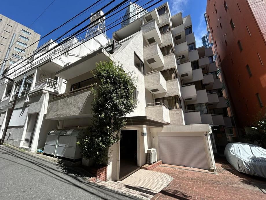 1K apartment in Minato Ward, Tokyo - Photo 1