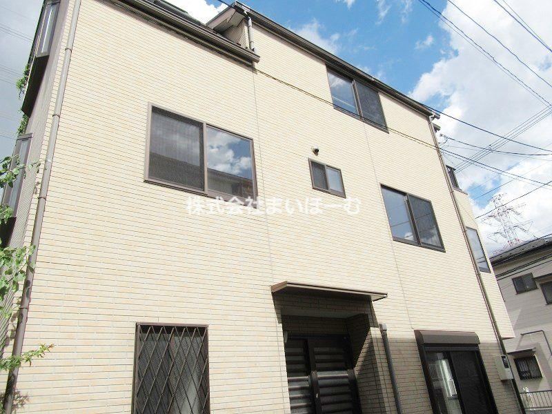 5LDK house in Ageo, Saitama - Photo 1