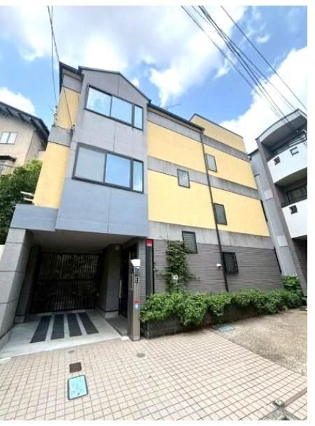 3LDK+S house in Minato Ward, Tokyo - Photo 1