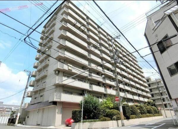 2LDK+S apartment in Yodogawa Ward, Osaka - Photo 1
