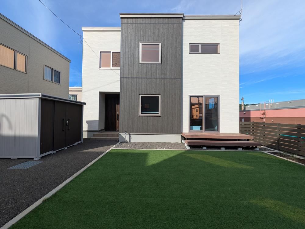 105 m² house in Nishi Ward, Sapporo, Hokkaido - Photo 1