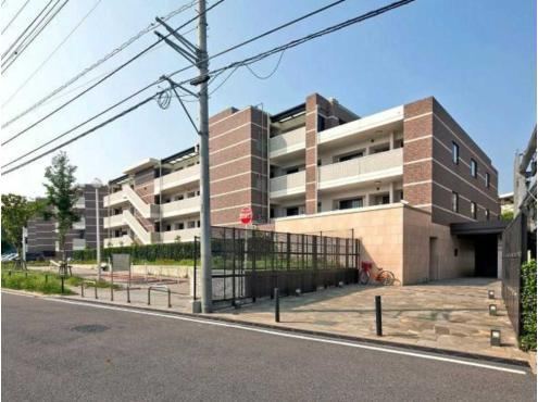 4LDK apartment in Yachiyo, Chiba - Photo 1