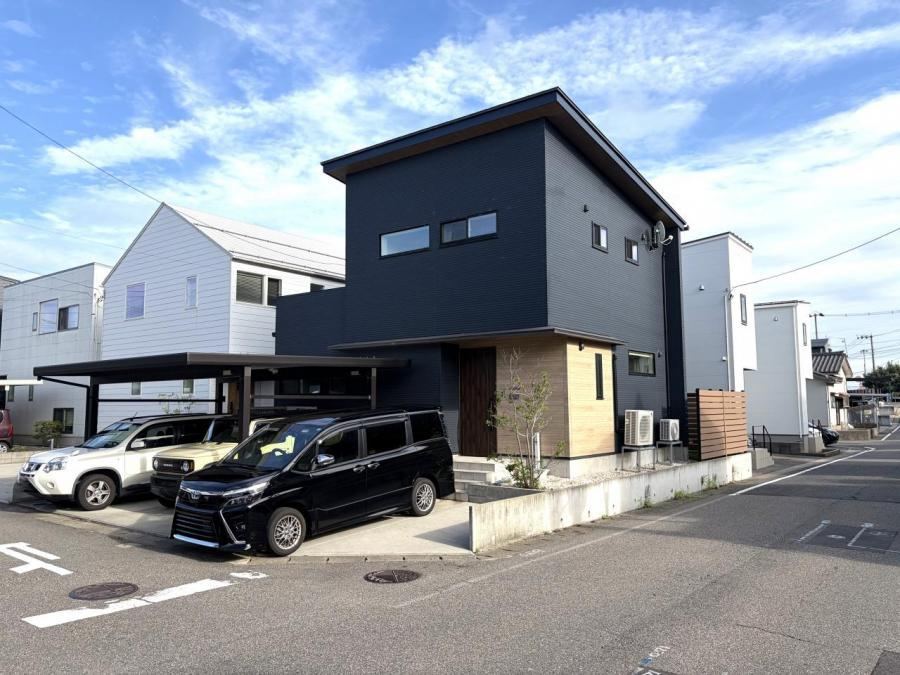4LDK house in Nishi Ward, Niigata - Photo 1