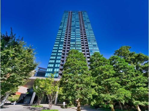 1LDK apartment in Minato Ward, Tokyo - Photo 1