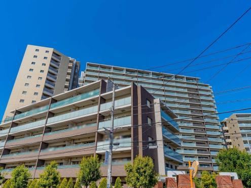 3LDK+S apartment in Katsushika Ward, Tokyo - Photo 1