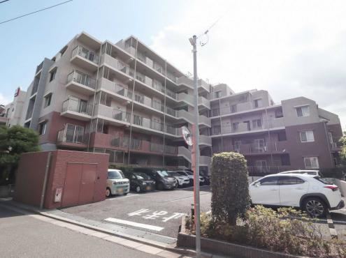 3LDK apartment in Midori Ward, Saitama - Photo 1