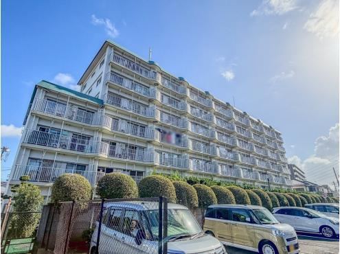 2LDK apartment in Asaka, Saitama - Photo 1