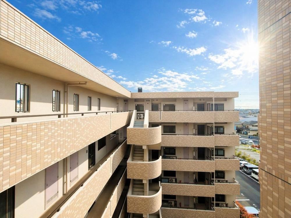3LDK apartment in Yamato, Kanagawa - Photo 1