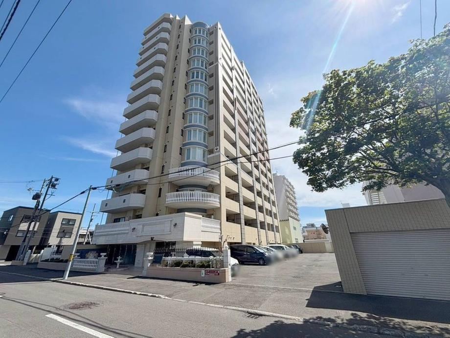 3LDK apartment in Higashi Ward, Sapporo, Hokkaido - Photo 1