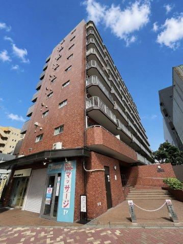 2LDK apartment in Shinjuku Ward, Tokyo - Photo 1