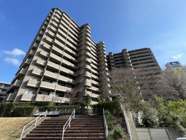3LDK+S apartment in Katsushika Ward, Tokyo - Photo 1