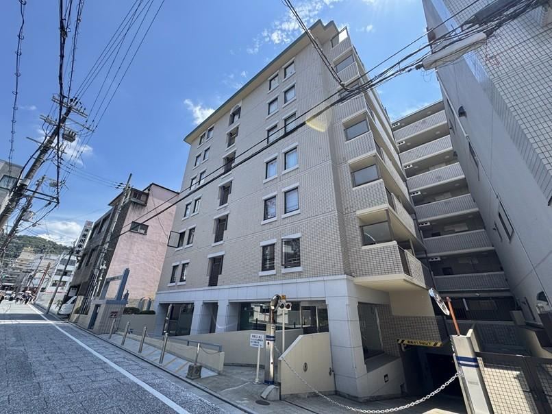 1LDK apartment in Higashiyama Ward, Kyoto - Photo 1