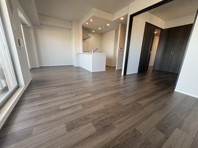3LDK apartment in Akashi, Hyogo - Photo 1