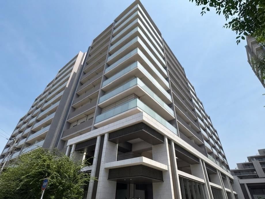 2LDK+S apartment in Kita Ward, Sakai, Osaka - Photo 1