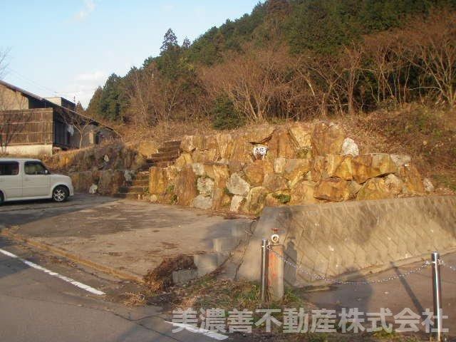 586 m² land in Seki, Gifu - Photo 1