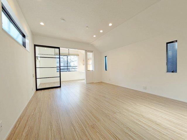 2LDK+S house in Shibuya Ward, Tokyo - Photo 1