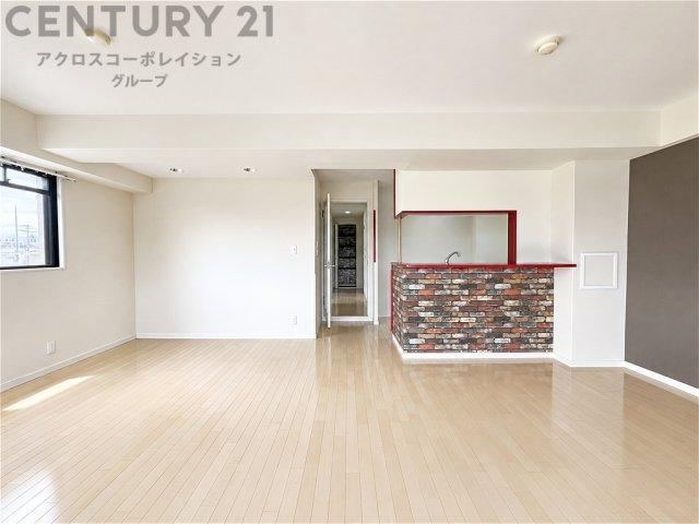 3LDK apartment in Yodogawa Ward, Osaka - Photo 1