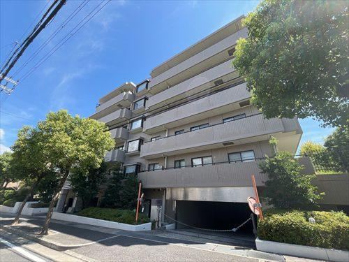 3LDK apartment in Ashiya, Hyogo - Photo 1