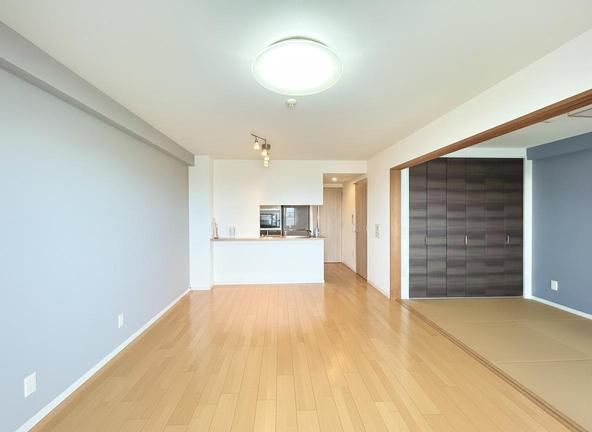 3LDK apartment in Toda, Saitama - Photo 1