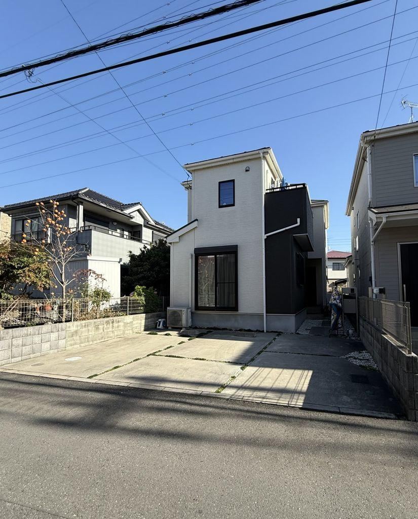 4LDK house in Soka, Saitama - Photo 1
