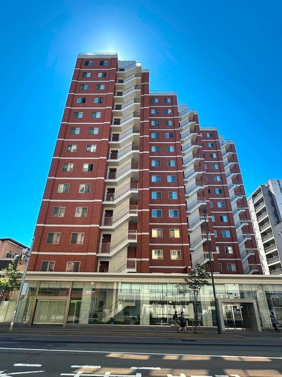 3LDK apartment in Chuo Ward, Sapporo, Hokkaido - Photo 1