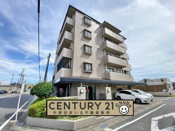 4LDK apartment in Anjo, Aichi - Photo 1