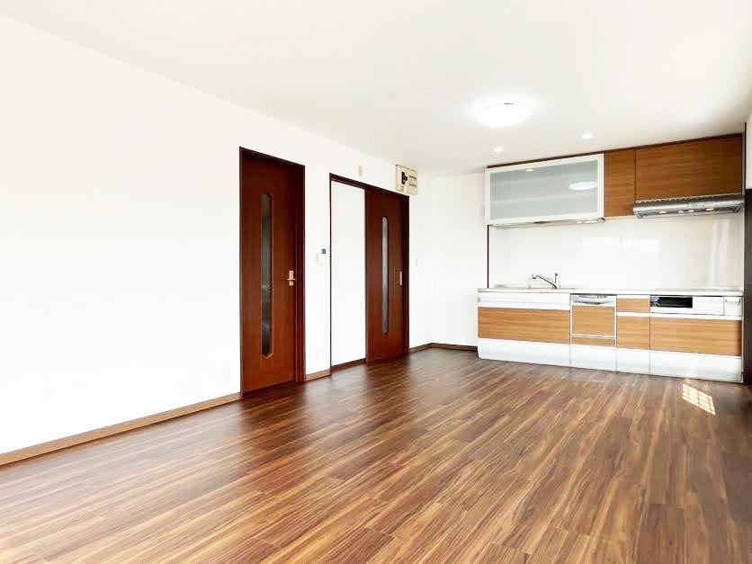 4LDK house in Chita, Aichi - Photo 1