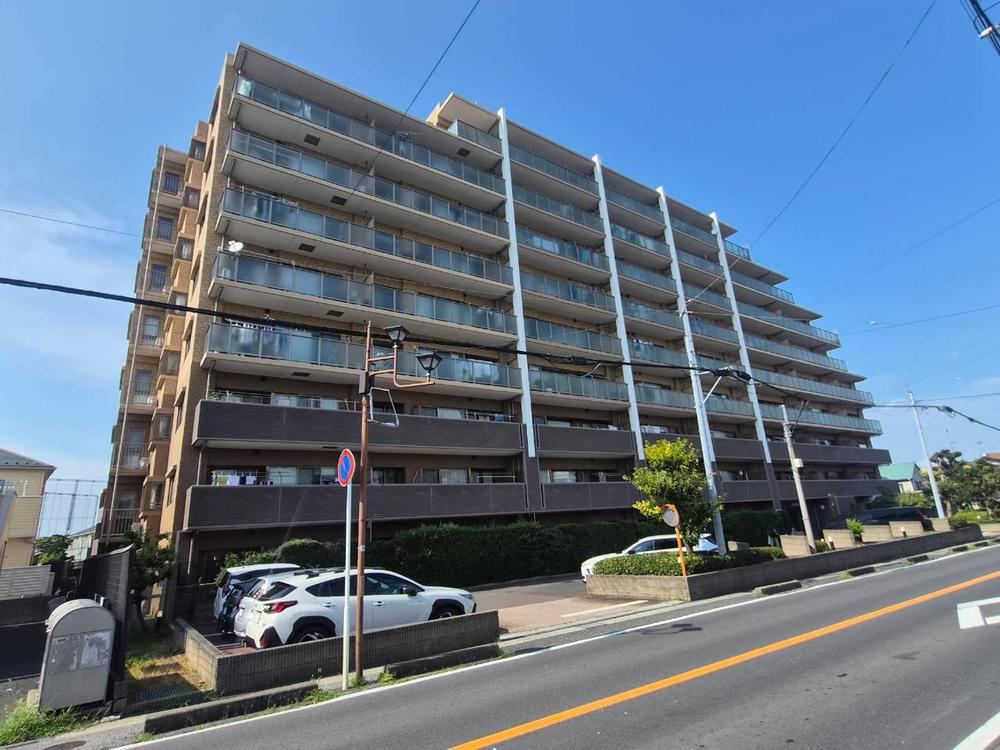 3LDK apartment in Nagareyama, Chiba - Photo 1