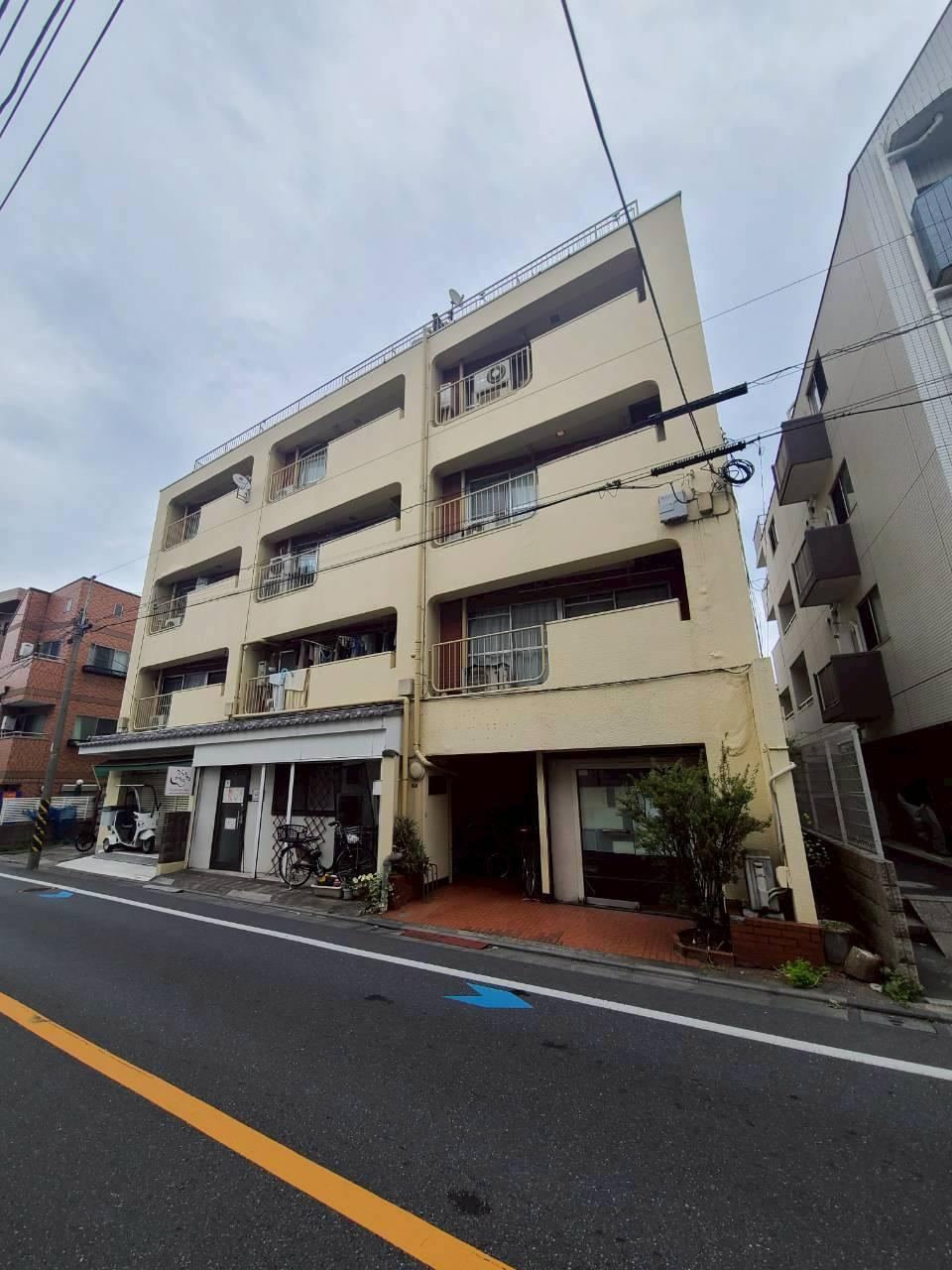 2LDK apartment in Suginami Ward, Tokyo - Photo 1