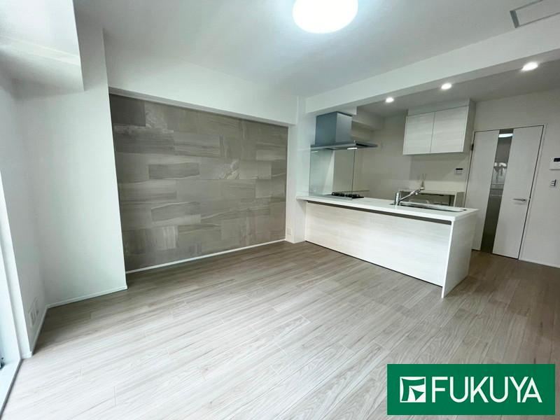 3LDK apartment in Chuo Ward, Osaka - Photo 1