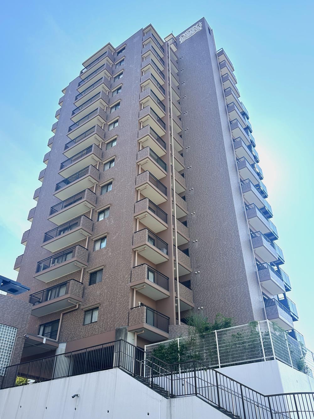3LDK apartment in Kita Ward, Kobe, Hyogo - Photo 1