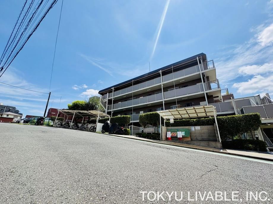 2LDK apartment in Kanagawa Ward, Yokohama, Kanagawa - Photo 1