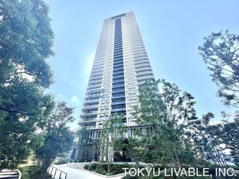 2LDK apartment in Adachi Ward, Tokyo - Photo 1