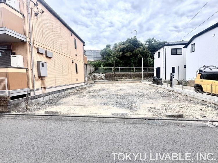 105 m² land in Fuchu, Tokyo - Photo 1