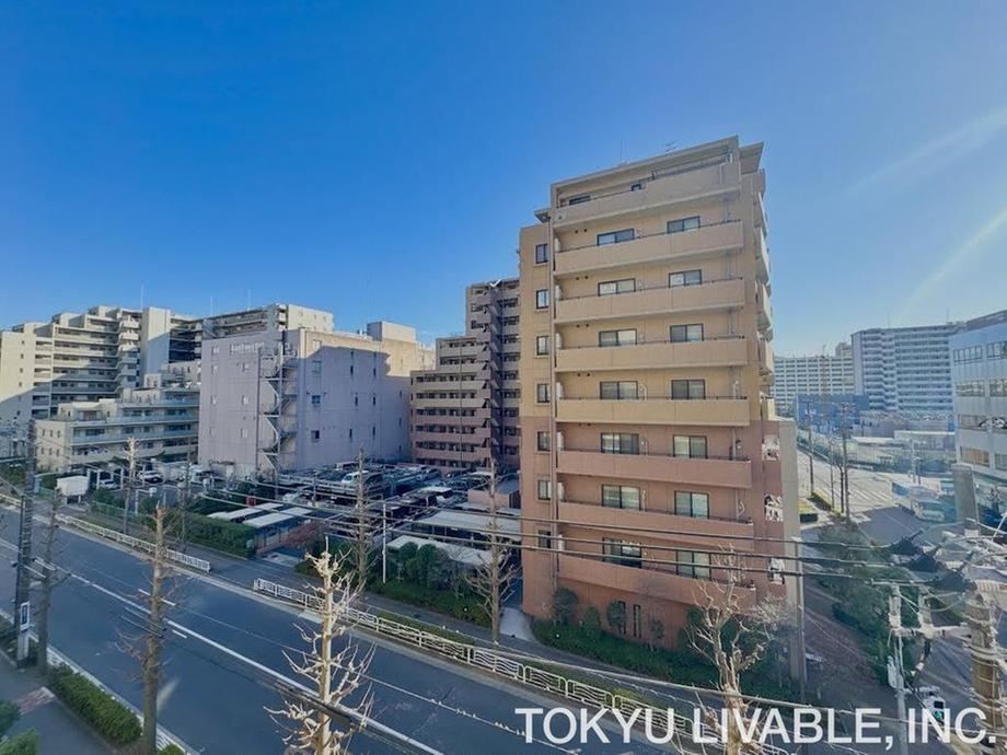 3LDK apartment in Koto Ward, Tokyo - Photo 1