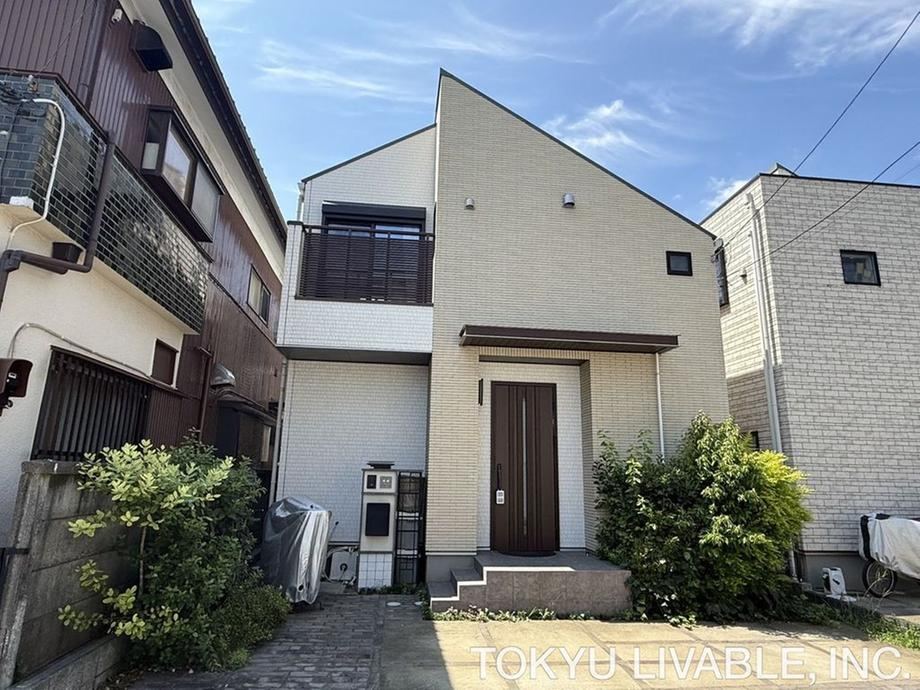3LDK house in Mitaka, Tokyo - Photo 1