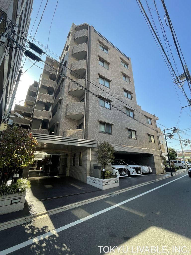 2LDK+S apartment in Suginami Ward, Tokyo - Photo 1