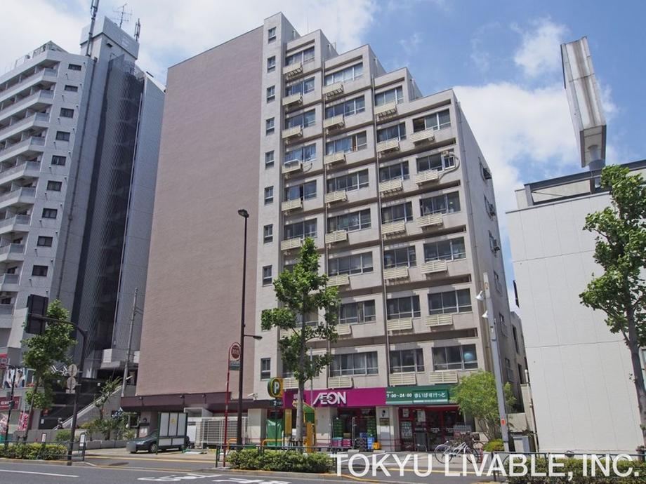 2LDK apartment in Shinjuku Ward, Tokyo - Photo 1