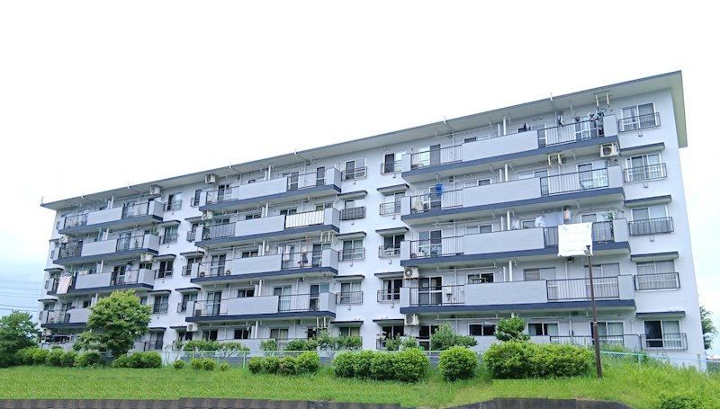 2LDK apartment in Machida, Tokyo - Photo 1