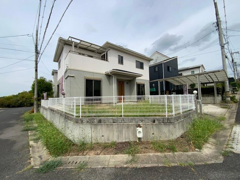 4LDK house in Izumi, Osaka - Photo 1