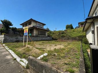 plot of land in Tamura District