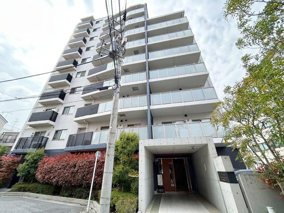 2LDK apartment in Arakawa Ward, Tokyo - Photo 1