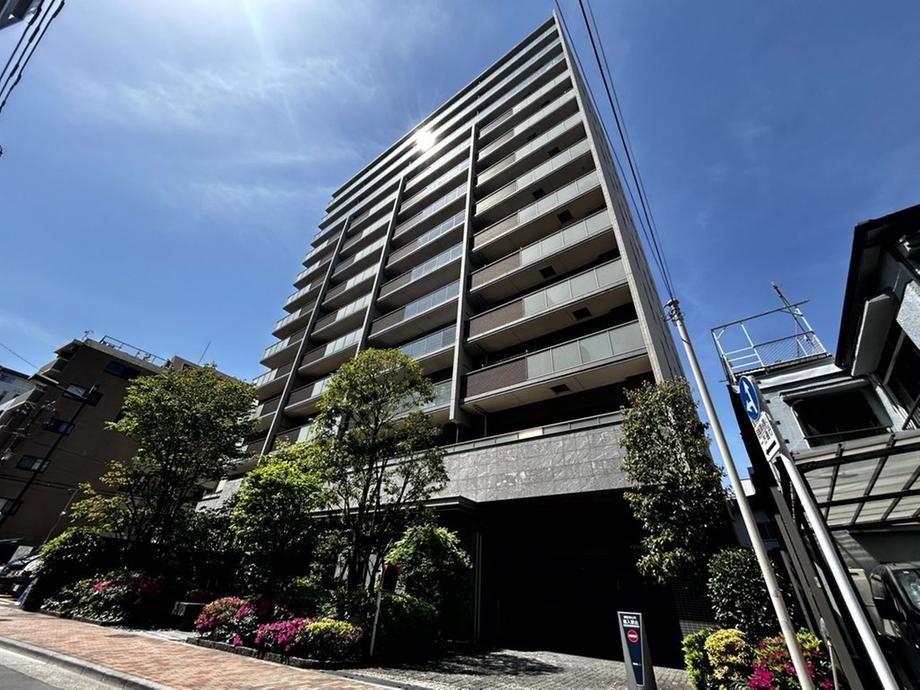 2LDK apartment in Taito Ward, Tokyo - Photo 1