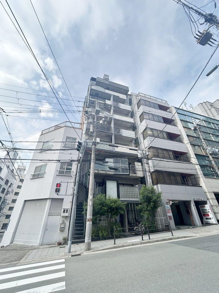 3LDK apartment in Chuo Ward, Osaka - Photo 1