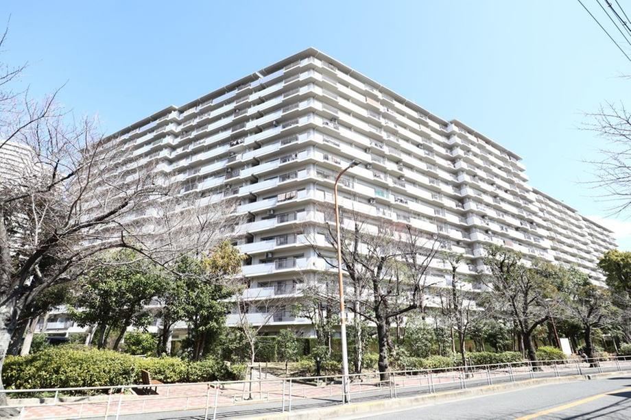 4LDK apartment in Miyakojima Ward, Osaka - Photo 1