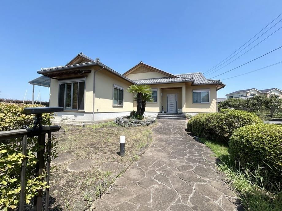 3LDK house in Fujisawa, Kanagawa - Photo 1