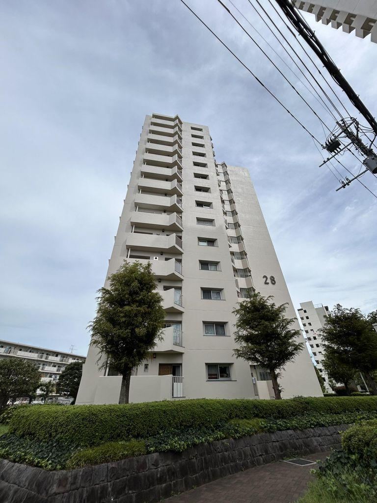 3DK apartment in Sakado, Saitama - Photo 1